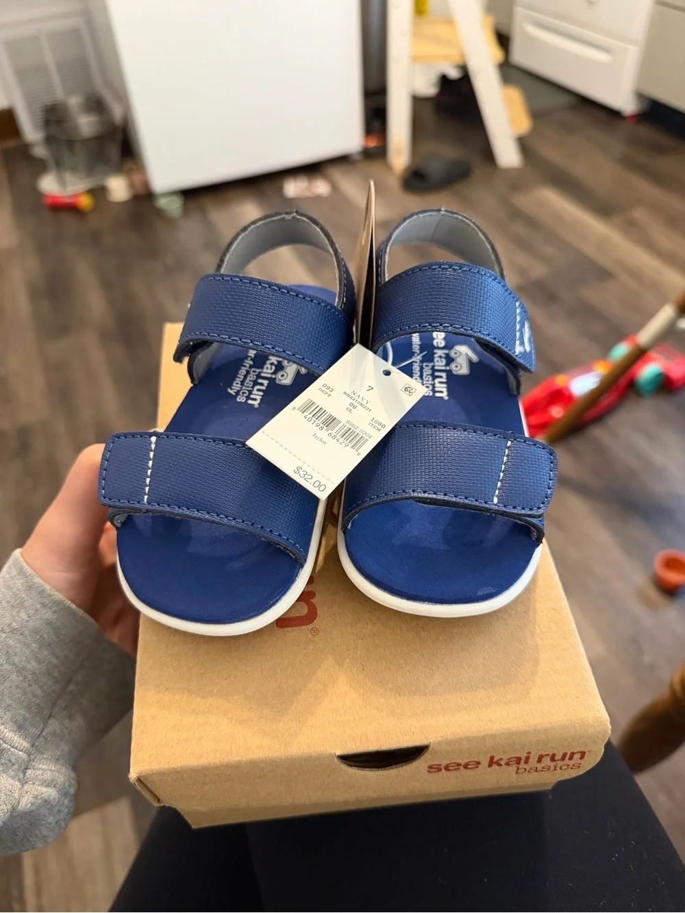 See Kai Run Jaylen Toddler Navy Blue Velcro Sandals size 7